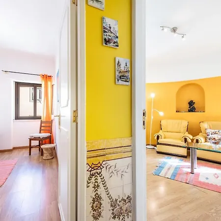 Guestready - Bright And Colorful In Ajuda Lisboa